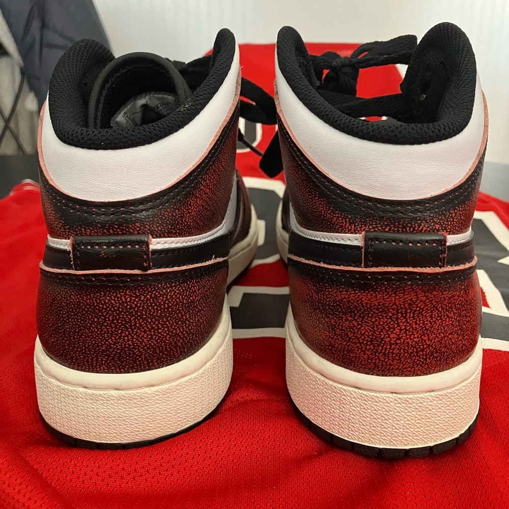 Nike Air Jordan 1 “Wear-Away Shoes” - Gorgeous Sneakers! - Picture 13 of 13